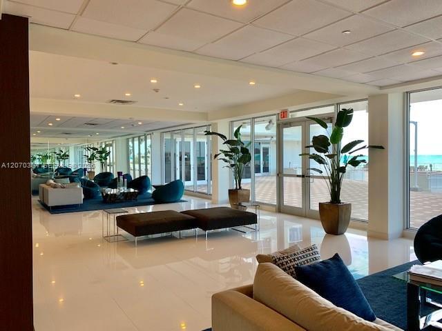 Building Photo - 5701 Collins Ave