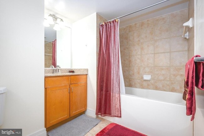 Building Photo - 414 Water St