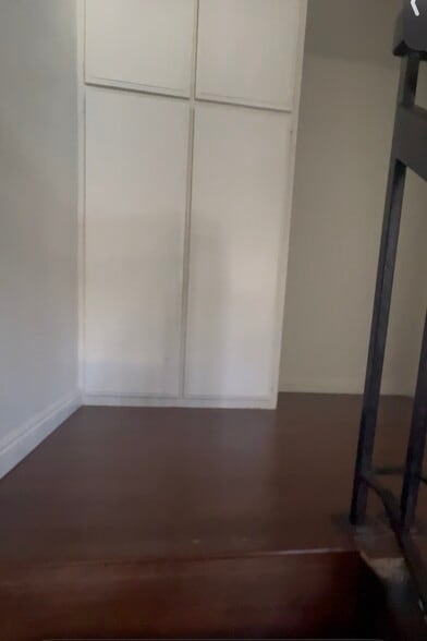 Building Photo - 2510 Voorhees Ave