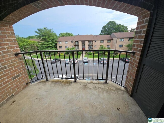 Building Photo - 895 Cold Spring Rd