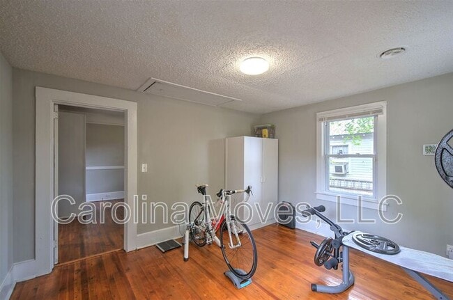 Building Photo - 20 8th Ave
