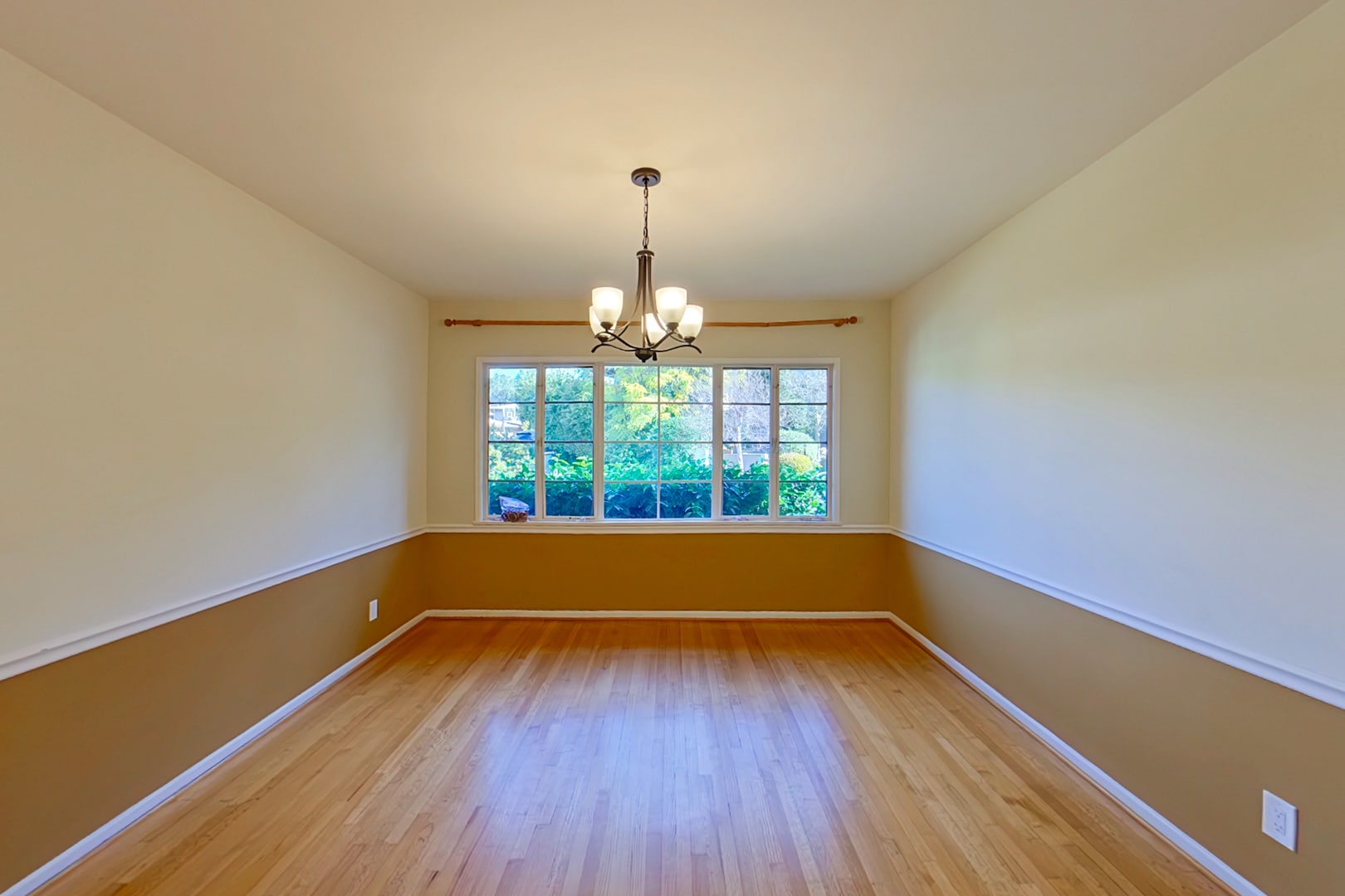 Building Photo - 1462 Glengarry Rd