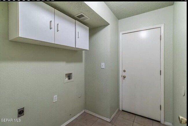 Building Photo - 1416 Plaza Fatima Ct
