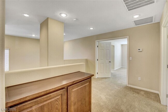 Building Photo - 9353 Black Wolf Ave