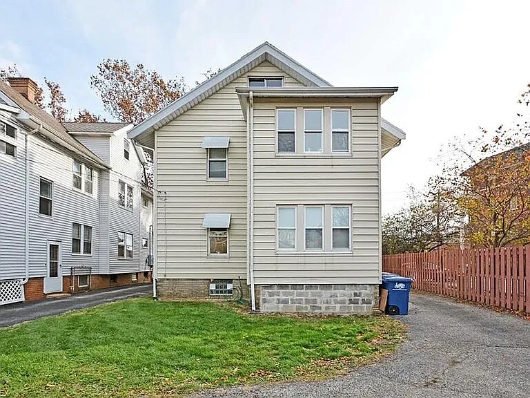 Building Photo - 1380 Webb Rd