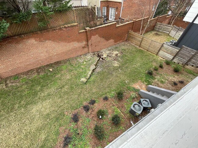 Building Photo - 401 Angier Ave NE
