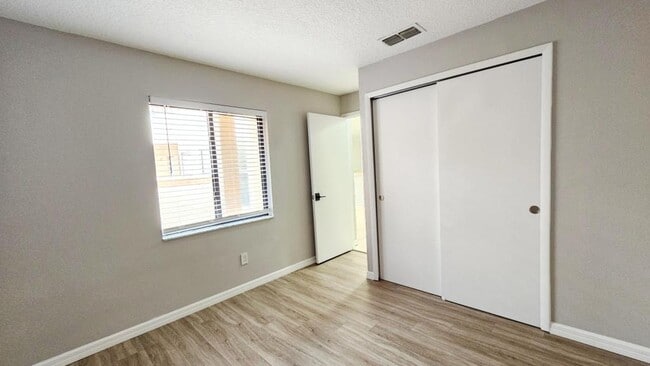 Building Photo - 7805 Sugar Brook Ct