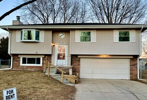 Building Photo - 7507 S 147th St