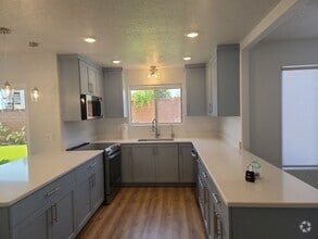 Building Photo - Bright and Beautiful Home with Room to Relax