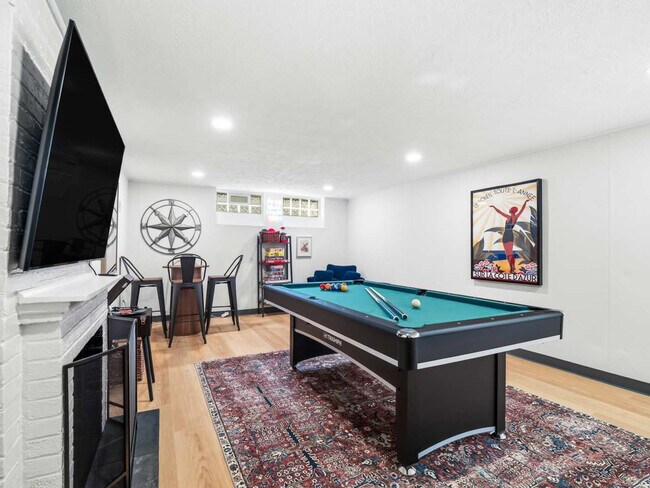 Building Photo - 3746 Northwood Rd