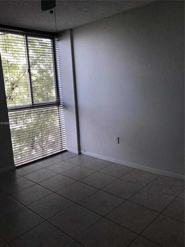 Building Photo - 7075 NW 186th St