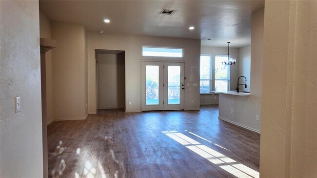 Building Photo - 3209 Grant Rd