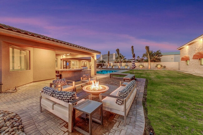 Building Photo - 41370 Sparkey Way