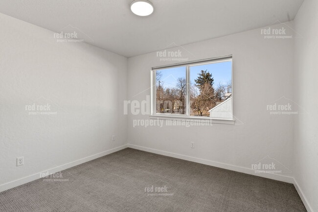Building Photo - 12625 E Main Ave