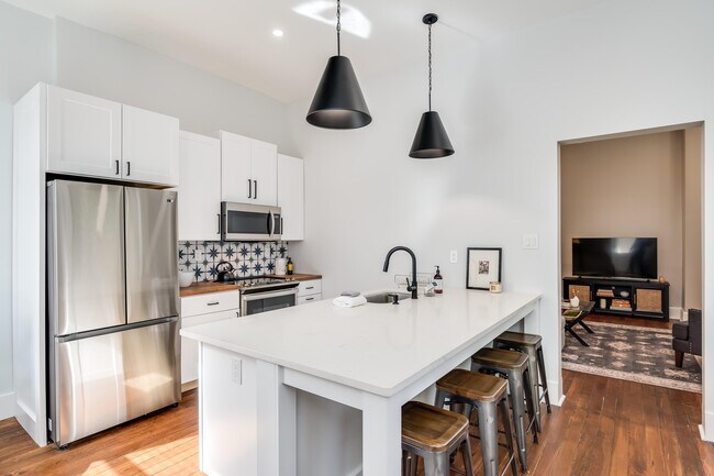 Building Photo - 222 Prospect St