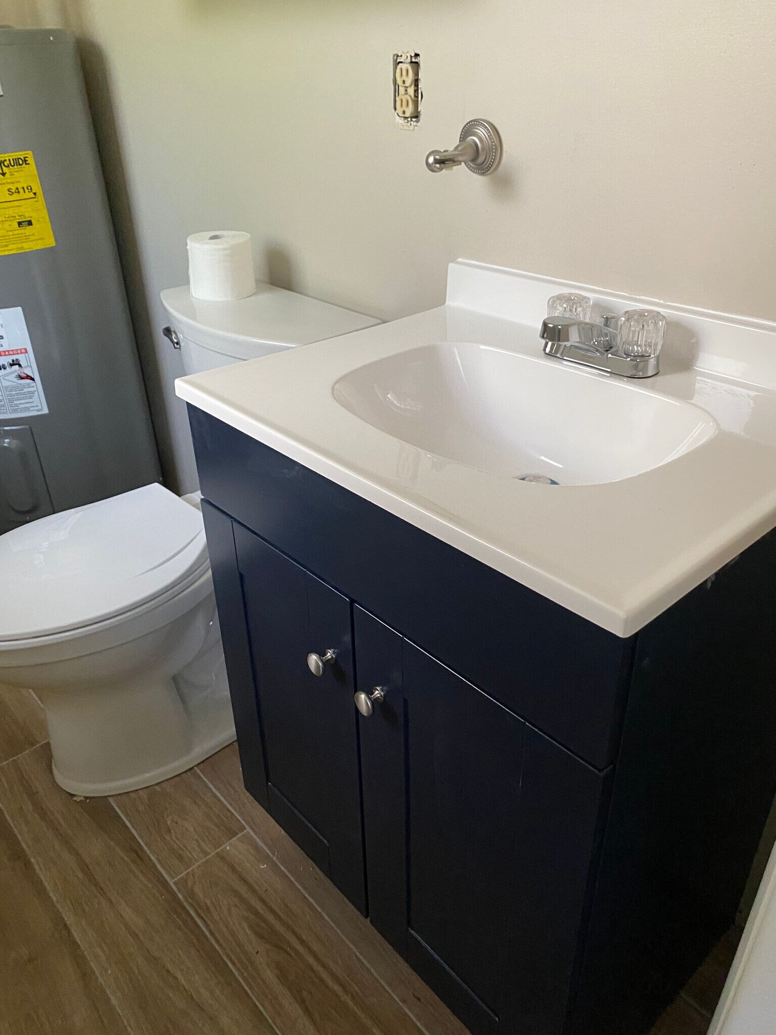 Building Photo - 8108 Cristobal Ave