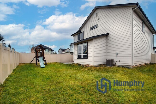 Building Photo - Beautiful home in South East Boise