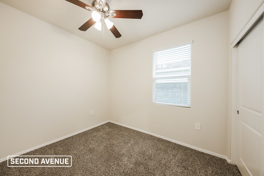 Building Photo - 18458 W Faye Way