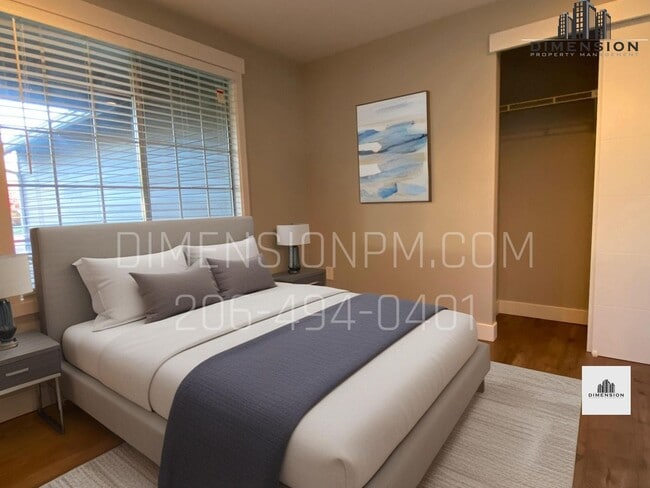 Building Photo - Kent East Hill Rambler