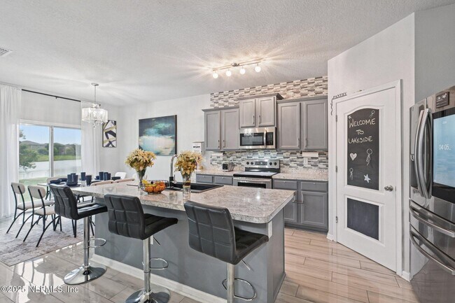 Building Photo - 6787 Sandle Dr