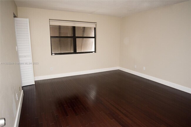 Building Photo - 1239 NW 122nd Terrace