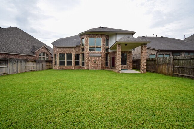Building Photo - 27363 Pendleton Trace Dr