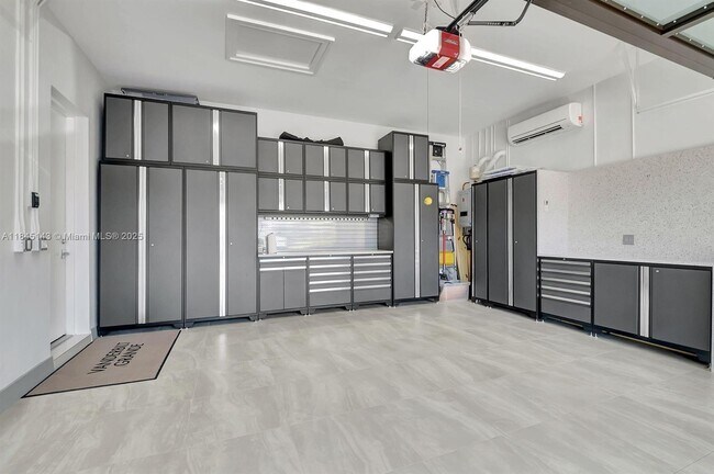Building Photo - 17230 Brulee Breeze Wy