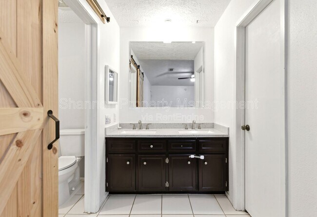 Building Photo - 6009 Leafwood Cir