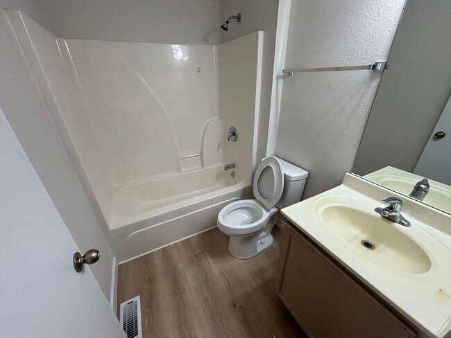 Building Photo - 1512-1514 Citadel Dr.