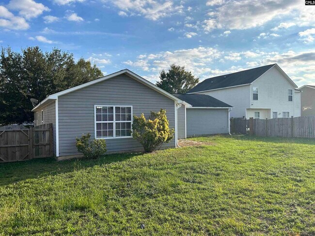 Building Photo - 218 Cogburn Rd