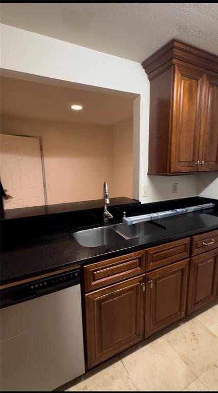 Building Photo - 2053 Dixie Belle Dr