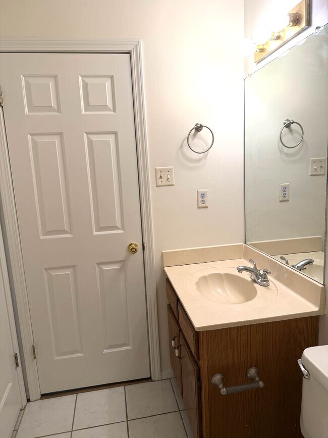 Building Photo - 4450 Cedar Creek Cove