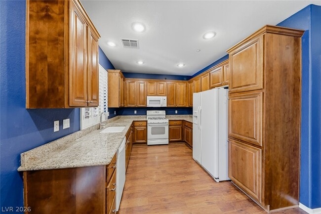 Building Photo - 1129 Dunrobin Garden St