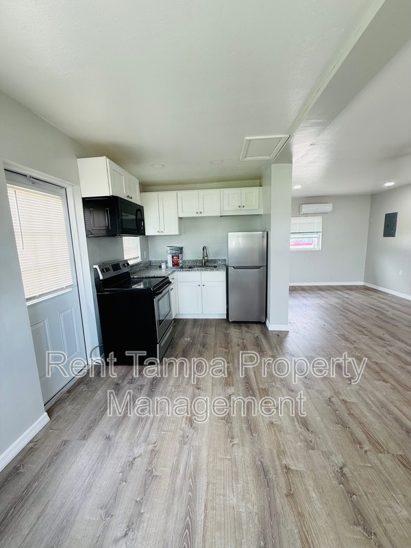 Building Photo - Neptune Drive - 1146