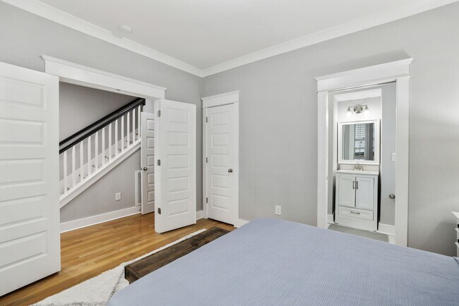 Building Photo - Beautiful 4BR/3.5BA Single Family Detached Home Steps From Vanderbilt University and Centennial Park