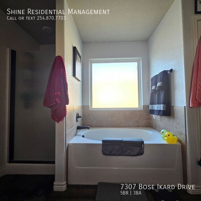 Building Photo - 7307 Bose Ikard Dr