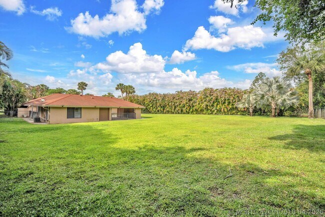 Building Photo - 13759 Doubletree Trail