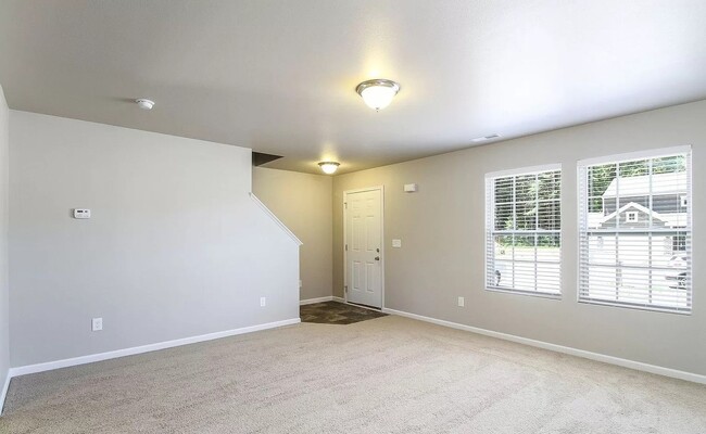 Building Photo - Newer 4 Bedroom Home for Lease