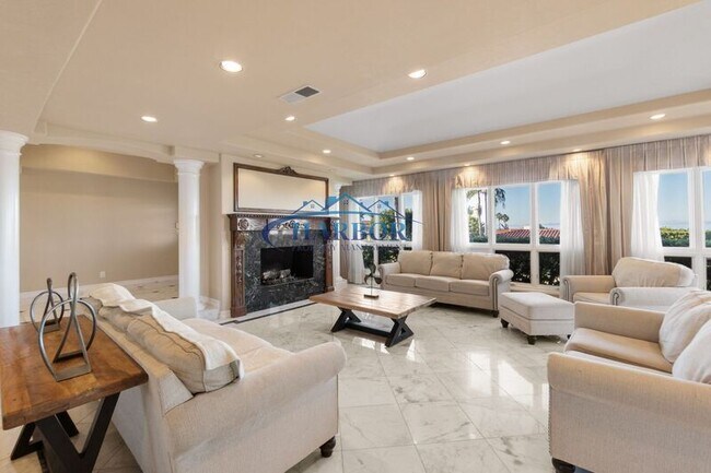 Building Photo - 1504 Vía Margarita