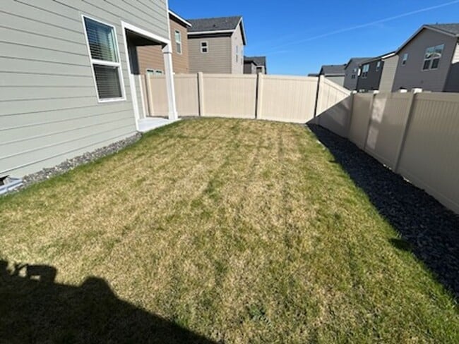 Building Photo - Brand New & Beautiful- 4 bed/2.5 ba + Loft, EV Garage Charging, Quartz Countertops, Fenced Yard!