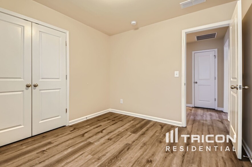 Building Photo - 361 Rankin Cir
