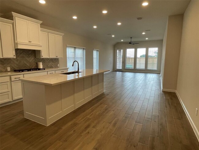Building Photo - 115 Savory Saute Dr