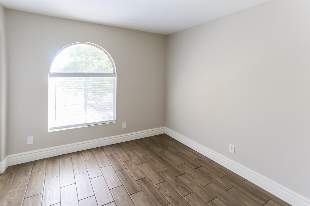 Building Photo - 3424 E Rockwood Dr