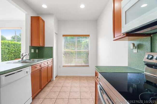 Building Photo - 3210 Merrick Terrace