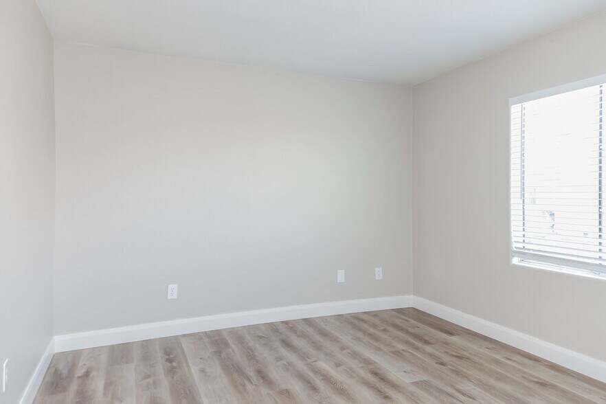 Building Photo - 10620 Congaree St
