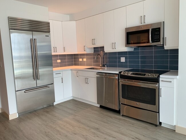 Building Photo - Keauhou Place - New one bedroom, 1 bath, 1...