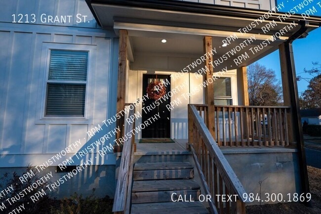 Building Photo - 1213 Grant St