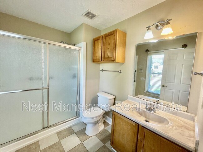 Building Photo - 127 Kristin Ave