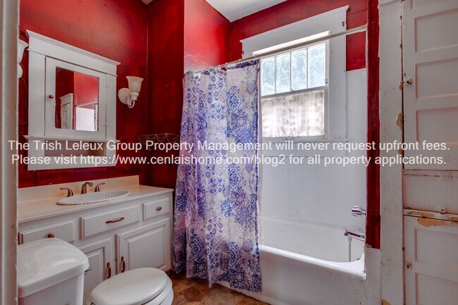 Building Photo - 2424 Elliott St