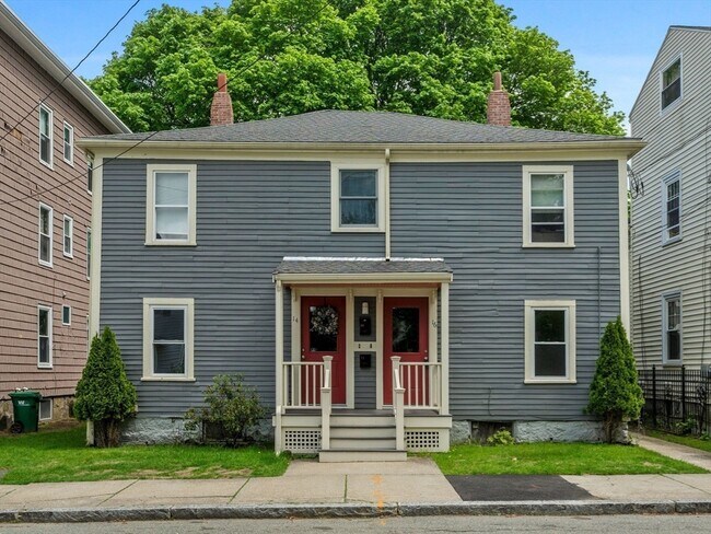 Building Photo - 16 Touro Ave